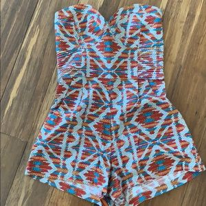 Sweetheart neck strapless romper